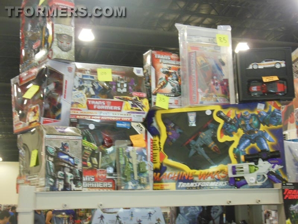 BotCon 2013   The Transformers Convention Dealer Room Image Gallery   OVER 500 Images  (9 of 582)